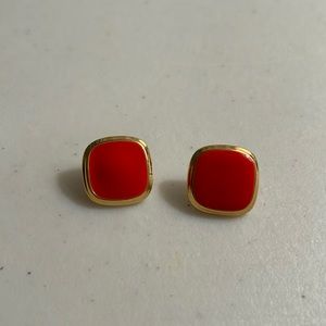 Sarah Coventry 80s Vtg Geometric Square Red Enamel Gold Tone Pierced Earrings